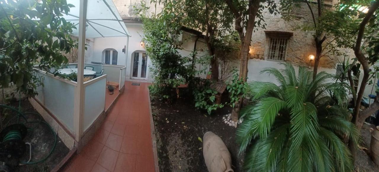 Villa Sofia E Sveva เนเปิลส์ ภายนอก รูปภาพ